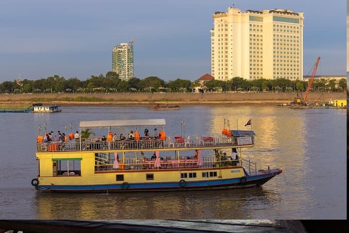 Mekong Sunset Cruise in Phnom Penh — Riverfront Views & Local Life photo 6