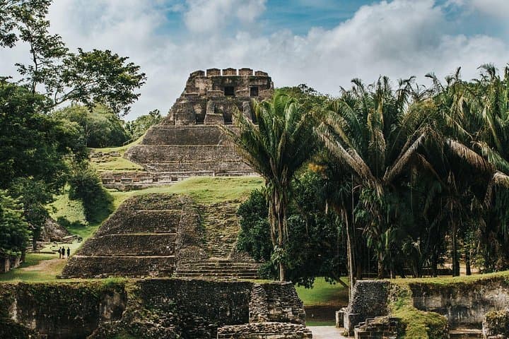 Private Tour to Xunantunich & Jungle Pontoon Waterfalls from San Ignacio