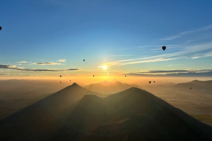 Sunrise Hot Air Balloon Ride Over Marrakech & Atlas Mountains with Breakfast