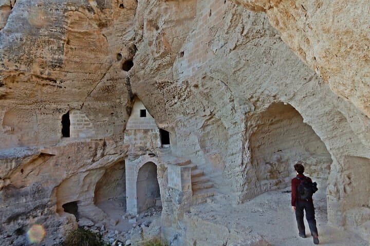 Gravina di Matera and the Bat Cave: Ravine Hike & Rock-Church Exploration