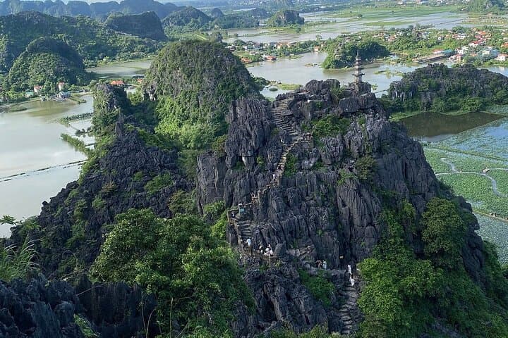 Ninh Binh Full-Day: Hoa Lu, Trang An Boat Ride & Mua Cave Viewpoint photo 2