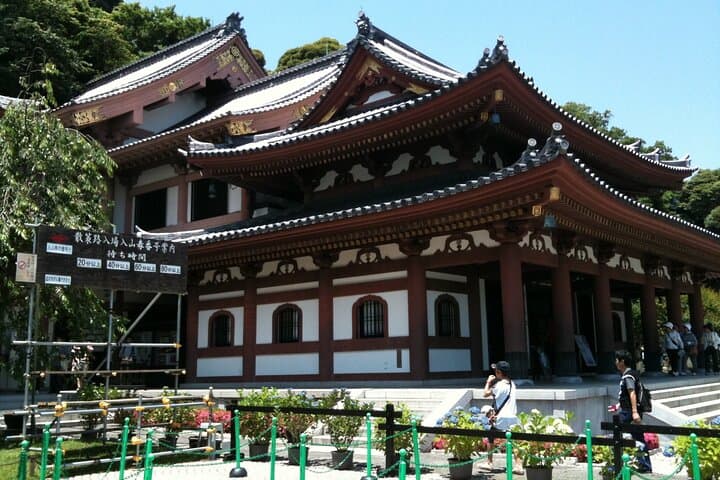 Kamakura & Enoshima Private Day Tour from Tokyo — Temples, Great Buddha and Coastal Views photo 2