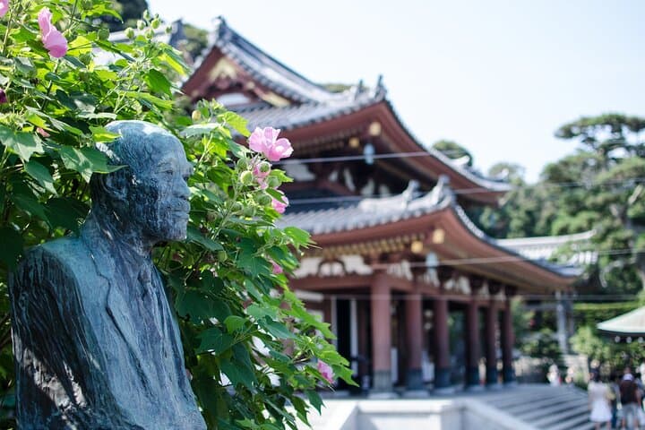 Kamakura & Enoshima Private Day Tour from Tokyo — Temples, Great Buddha and Coastal Views photo 3