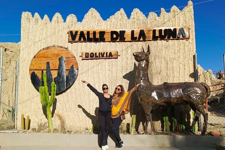 La Paz Moon Valley Cable Car & Cultural Insights Tour photo 2