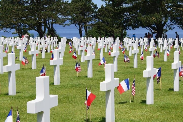 3-Day Loire Valley & Normandy D‑Day Private Tour from Paris — Castles, Mont Saint‑Michel & Beaches photo 2