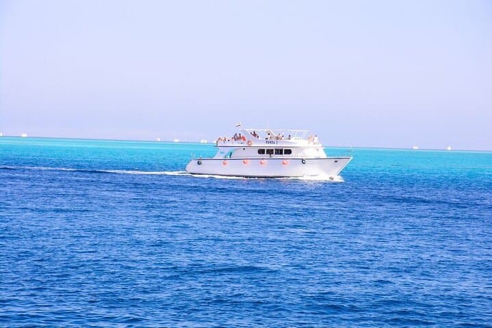Hula Hula Island Parasailing & Water Sports from Hurghada — Day Trip with Lunch photo 6