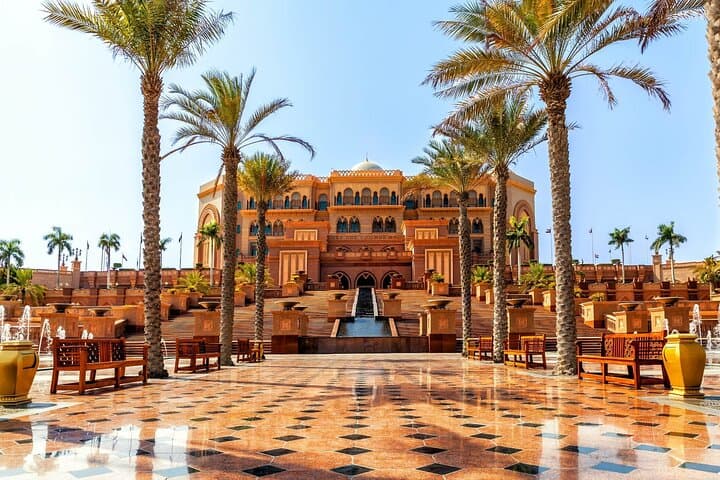 Private Abu Dhabi Sightseeing Tour: Sheikh Zayed Mosque, Emirates Palace & Dates Market photo 3