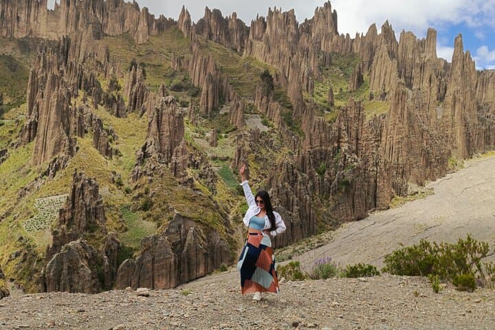 La Paz Half-Day Tour: Valle de las Ánimas, Moon Valley & Killi Killi Viewpoint photo 2