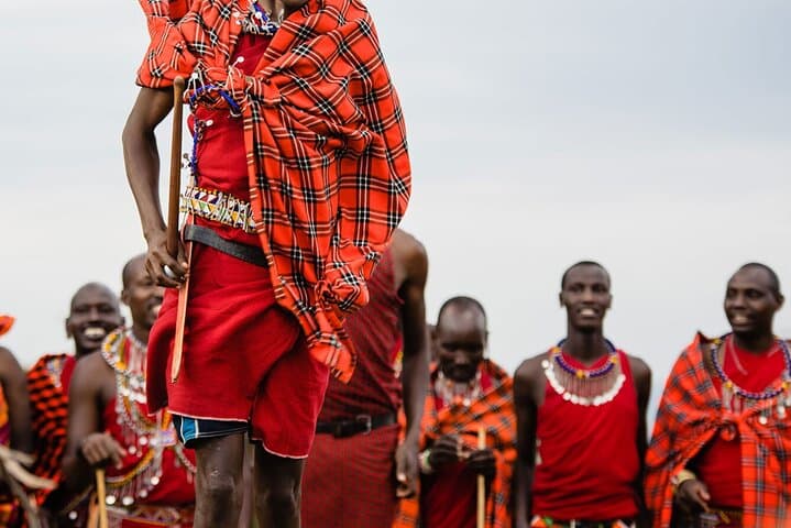 Nairobi National Park and Giraffe Center: Wildlife, Culture & Carnivore Feast