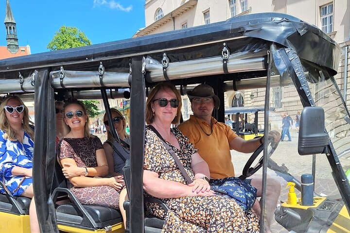 Private Kraków Golf Car City Tour: Wawel, Kazimierz & Schindler in 2 Hours