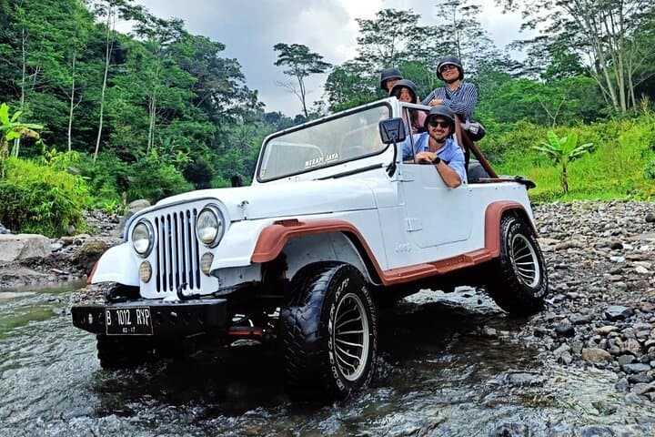 Exploring Merapi Volcano: An Off-Road 4WD Jeep Adventure from Yogyakarta photo 5