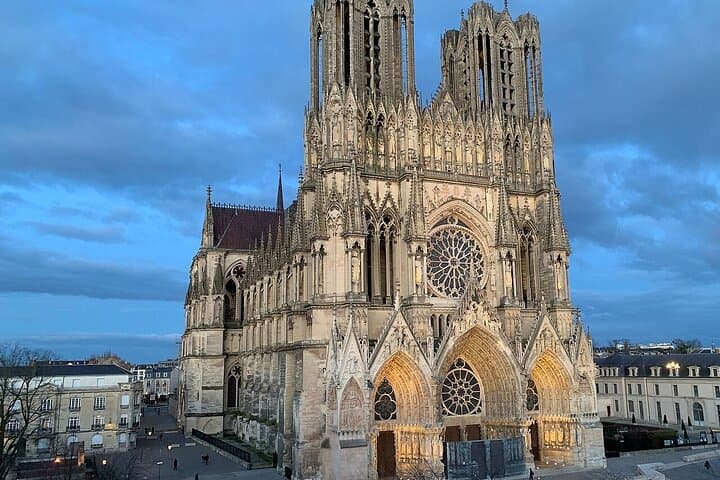 Private Champagne Tour to Mumm in Reims from Paris photo 4