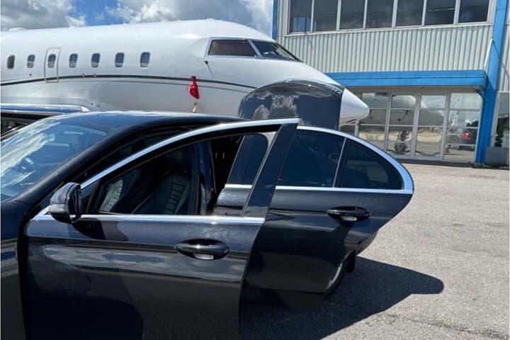 Stansted Airport to Oxford Private Transfer — Direct Door-to-Door Airport Ride photo 5