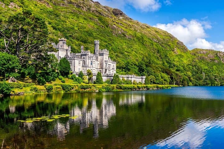 Slow Rail to the Emerald Edge: 6-Day London to Dublin Coastal Rail & Ferry Tour photo 2