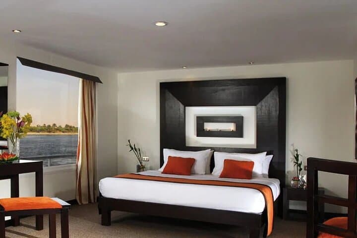 Aswan to Luxor 4-Day Nile Cruise: Private Egyptologist, Temples & River Views photo 3