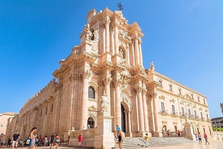 Private Transfer Syracuse to Taormina — Direct Rides & Scenic Stops photo 2