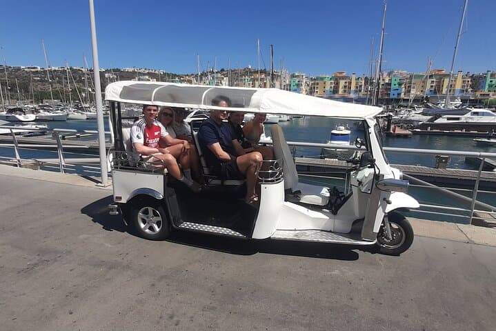 Albufeira E-Tuk-Tuk Private Tour — Marina, Beaches & Old Town with Local Guide