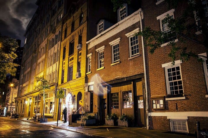 Greenwich Village Ghost Tour: Washington Square to West Village Haunted Walk photo 3