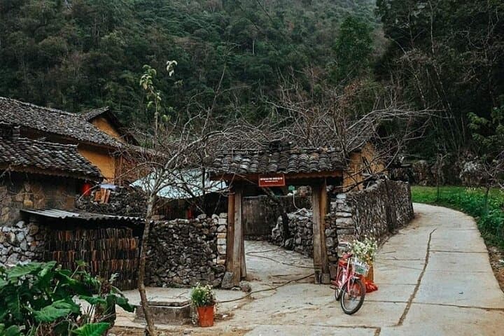 3-Day Ha Giang Motorcycle Loop: Dong Van Plateau & Ma Pi Leng Pass photo 3