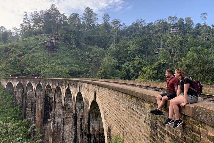 Ella One Day Tour: Ella Rock, Little Adam’s Peak & Nine Arch Bridge