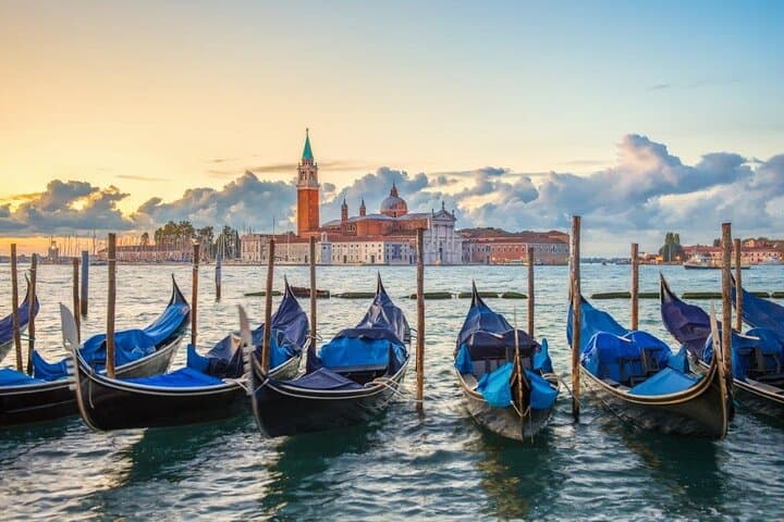 4-Day Venice Highlights: Gondolas, St. Mark's & Doge's Palace Tour photo 3