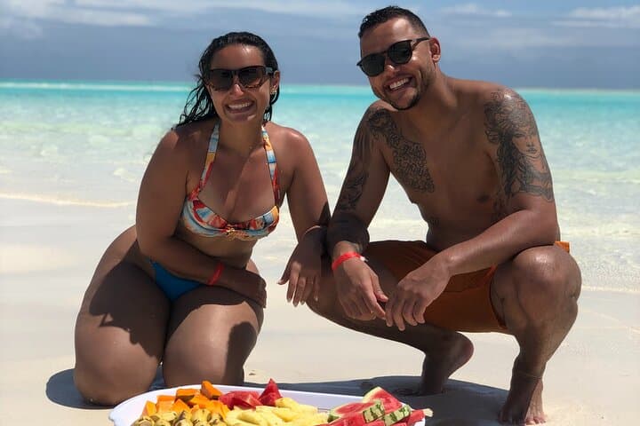 Private Mnemba Island & Baraka Turtle Aquarium: Snorkel the Reefs and Swim with Turtles