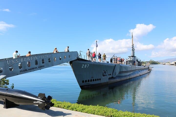 Oahu Explorer Pass: Waikiki Cruise, Pearl Harbor, Diamond Head & Top Tours photo 5