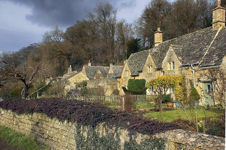 Cotswolds and Shakespeare Country: Private Day Tour from London