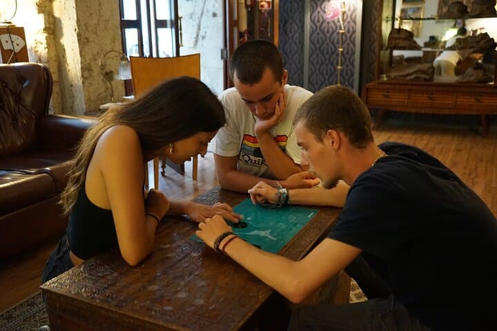 Lisbon Outdoor Escape Game: Time Cops & Return to Wonderland photo 2
