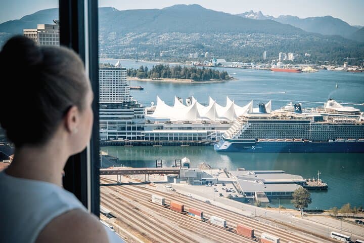 Vancouver Local Taste Trail: 3-Hour Downtown Food Walk & AquaBus Experience photo 6