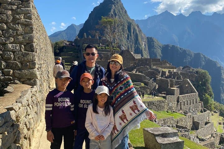 Machu Picchu Full-Day Guided Tour from Cusco — Train, Bus & Expert Guide photo 6