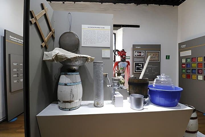 Mexico City Pulque Tasting Tour: History, Flavors, and Classic Pulquerias photo 3
