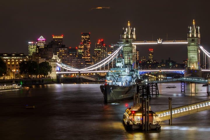 London Bridge & Borough Market Walking Food Tour: Best Eats and Local History photo 4