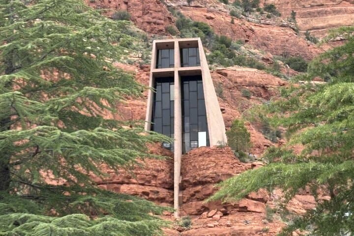 Uptown Sedona Day Tour: Best Views, Chapel of the Holy Cross & Uptown Stroll photo 3