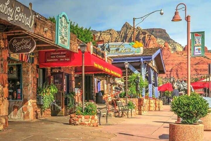 Uptown Sedona Day Tour: Best Views, Chapel of the Holy Cross & Uptown Stroll photo 2