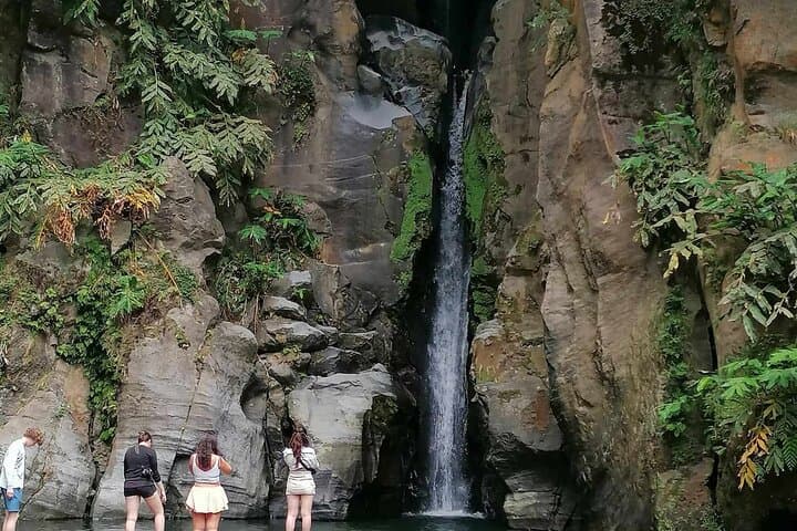 Private Jeep Tour São Miguel: Custom Full-Day Island Adventure