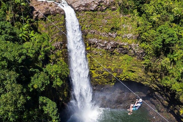 Big Island Zipline Over Kolekole Falls: 7-Line Zip Adventure Near Akaka Falls photo 4