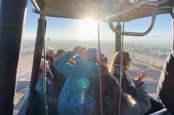 Sunrise Hot Air Balloon Over Teotihuacán: Flight, Views & Practical Tips photo 4