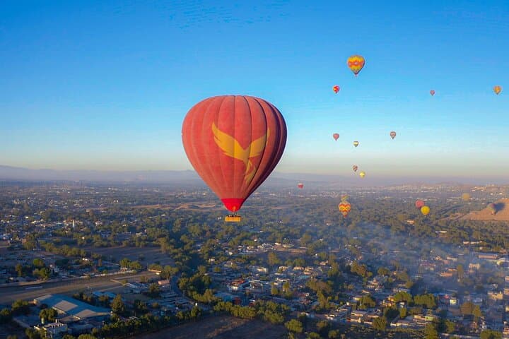 Sunrise Hot Air Balloon Over Teotihuacán: Flight, Views & Practical Tips photo 3