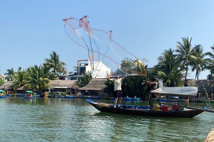 Hoi An Basket Boat & Old Town Private Tour — Water Coconut Forest to Ancient Streets photo 4