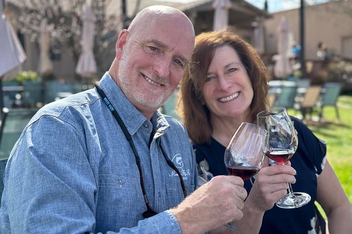 Sedona Wine Lover's Private Wine Tour: Verde Valley Tastings & Red Rock Views photo 1