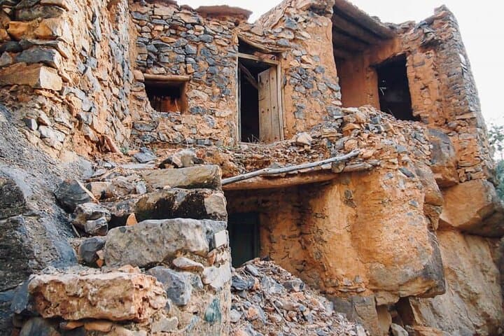 Day Trip to Jabal Shams and Wadi Nakhar: Oman’s Grand Canyon & Misfat Al Abriyeen photo 3