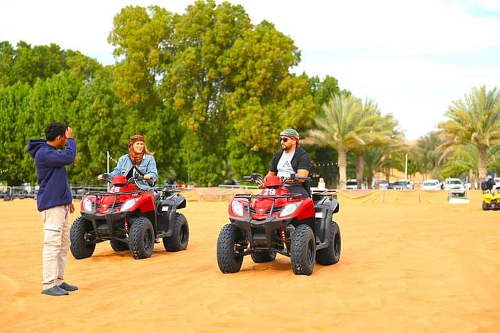 Dubai Desert Dinner at the Red Dunes — Camel Rides, Henna & Traditional Shows photo 3
