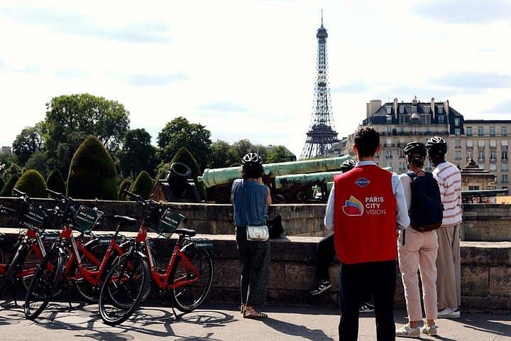 Pedal Through Paris: 3.5-Hour Guided City Highlights Bike Tour photo 5