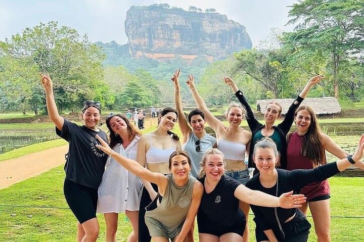 Kandy to Sigiriya Day Tour: Climb Lion Rock & Visit Dambulla's Golden Temple