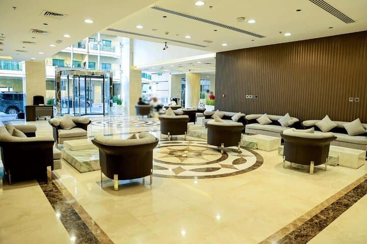 4-Day Dubai Transit Tour: Desert Safari, Burj Khalifa & Marina Cruise photo 3