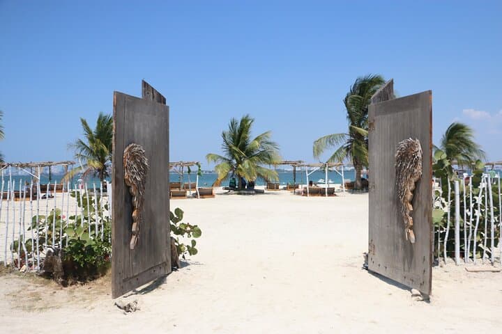 Fénix Beach Day Excursion from Cartagena: Boat Ride, Beach Beds & Island Lunch photo 2