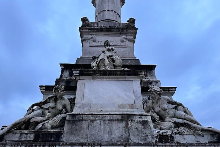 Explore Bordeaux On Foot: Self-Guided Scavenger Hunt Through the City's Sights photo 2