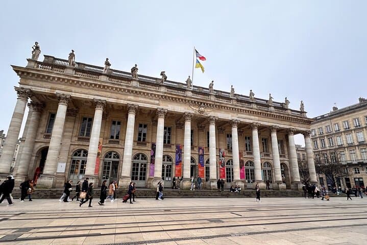 Explore Bordeaux On Foot: Self-Guided Scavenger Hunt Through the City's Sights photo 3