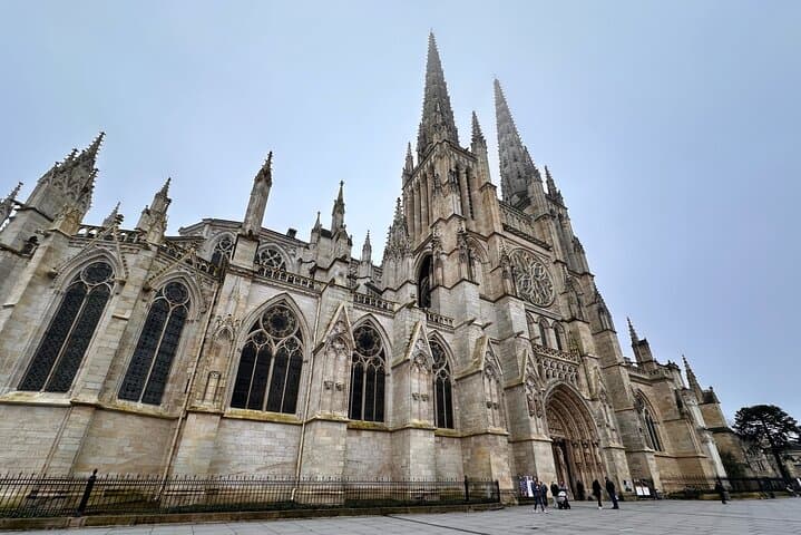 Explore Bordeaux On Foot: Self-Guided Scavenger Hunt Through the City's Sights photo 5